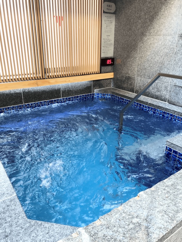 かるまる池袋 サンダートルネード